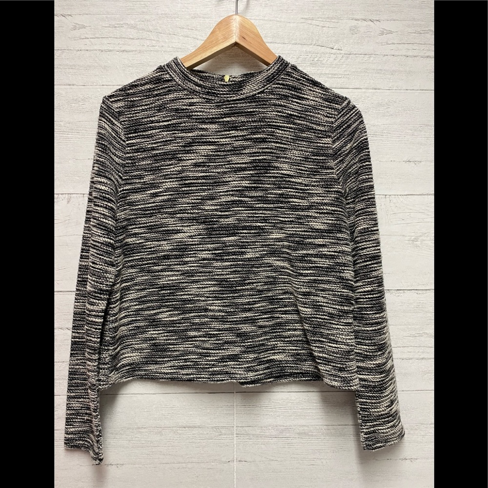 H&M Black And White Textured Sweater Zipper Back M